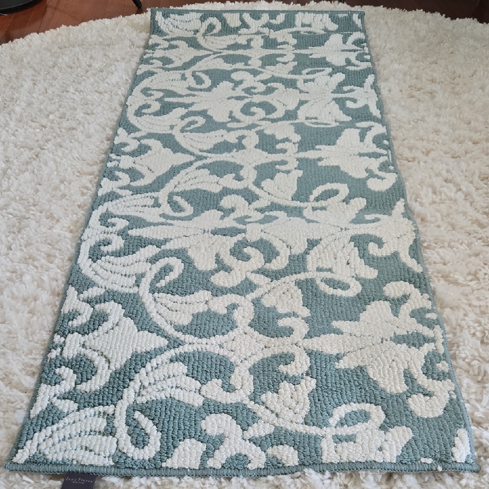 Jean Pierre Blue and White Textured Rug